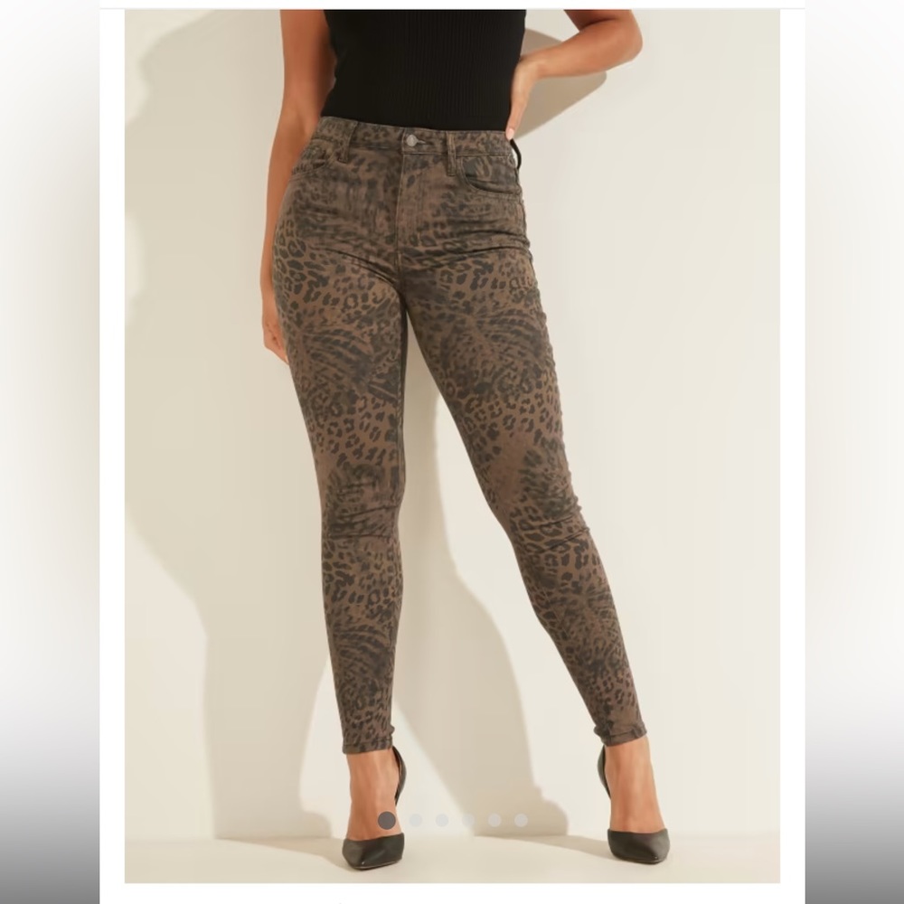 Guess High Rise Skinny Jeans. Size 25 (514)